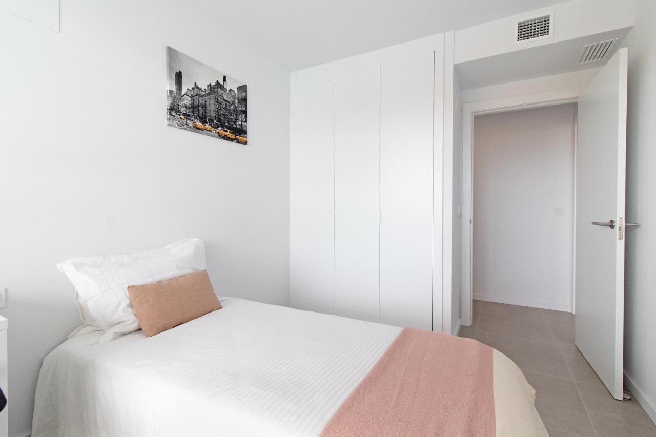 Global Properties, Apartamento Con Terraza Y Vistas A La Piscina En Gran Canet Canet d'En Berenguer Exterior foto