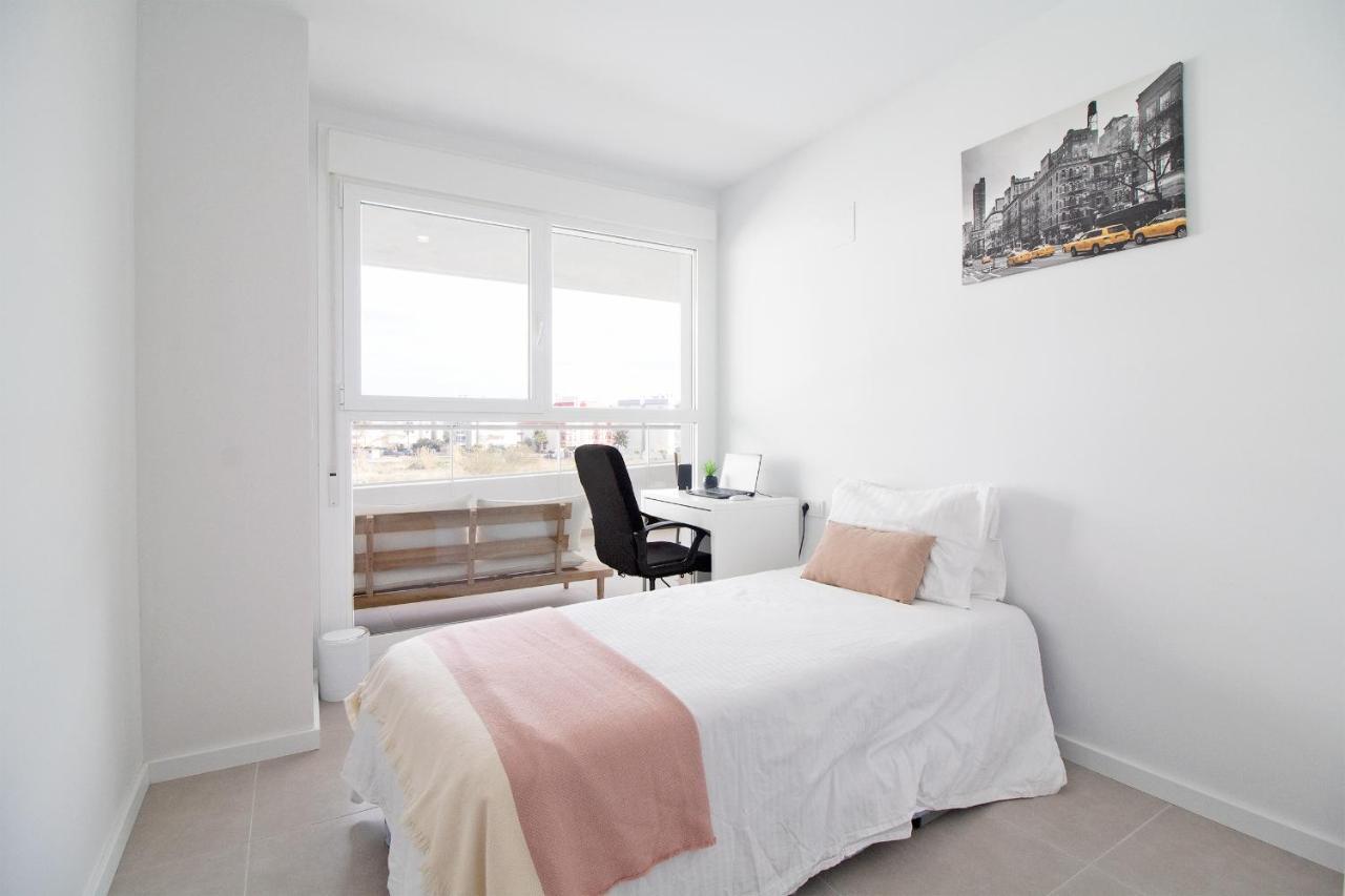 Global Properties, Apartamento Con Terraza Y Vistas A La Piscina En Gran Canet Canet d'En Berenguer Exterior foto
