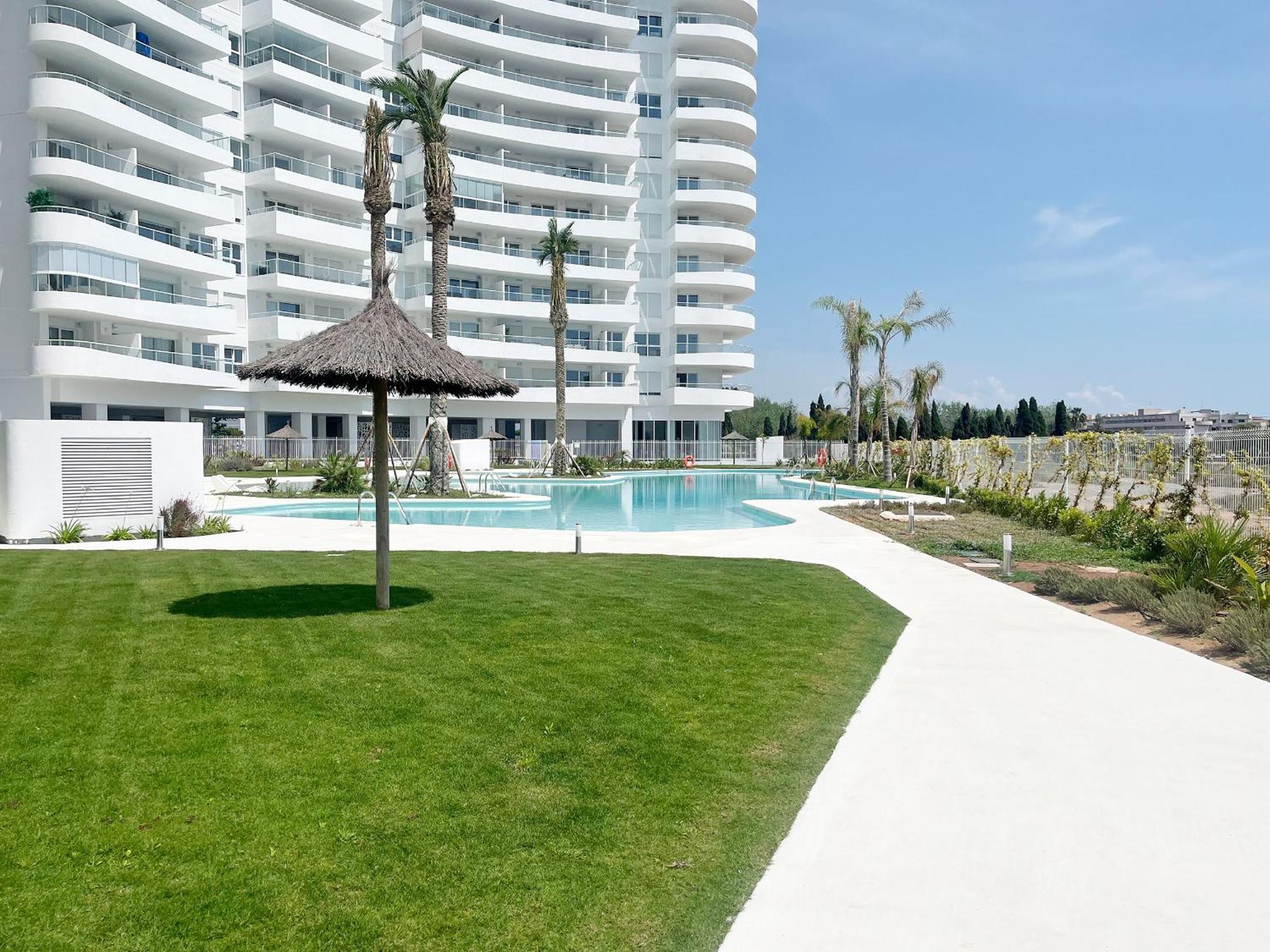 Global Properties, Apartamento Con Terraza Y Vistas A La Piscina En Gran Canet Canet d'En Berenguer Exterior foto